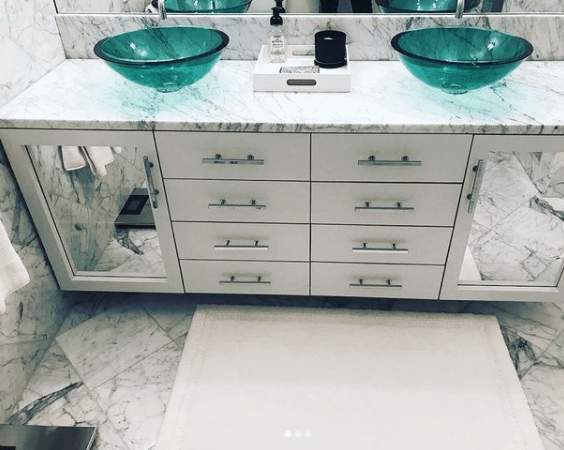 clean bathroom vanity